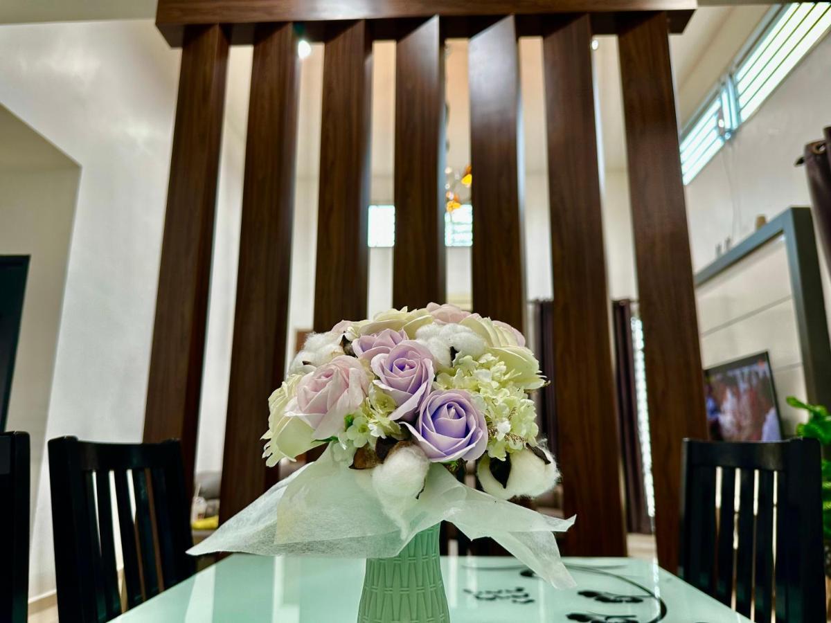 Bandar Melaka Family Bungalow Private Pool Bbq Wifi Netflix ภายนอก รูปภาพ