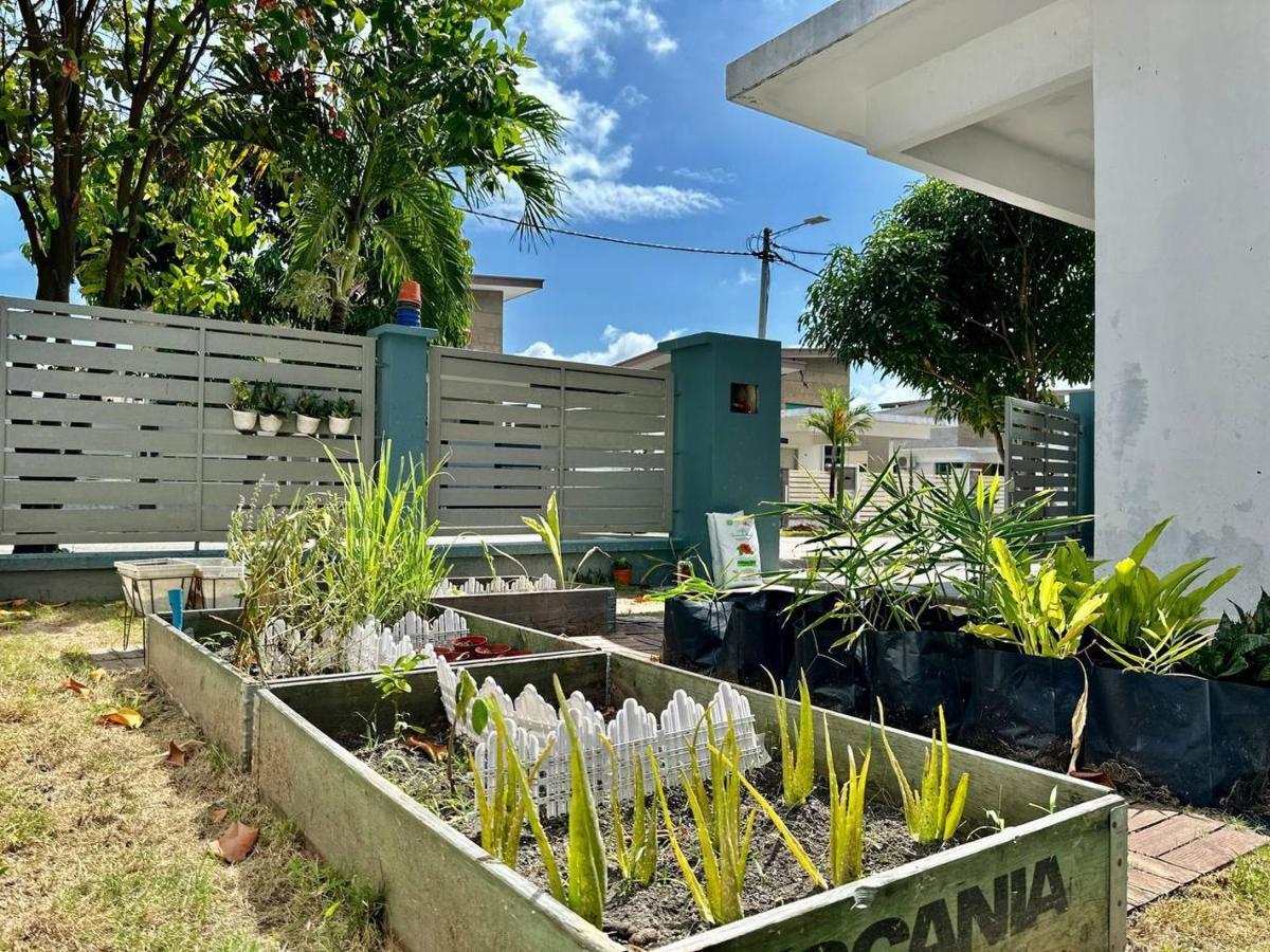 Bandar Melaka Family Bungalow Private Pool Bbq Wifi Netflix ภายนอก รูปภาพ